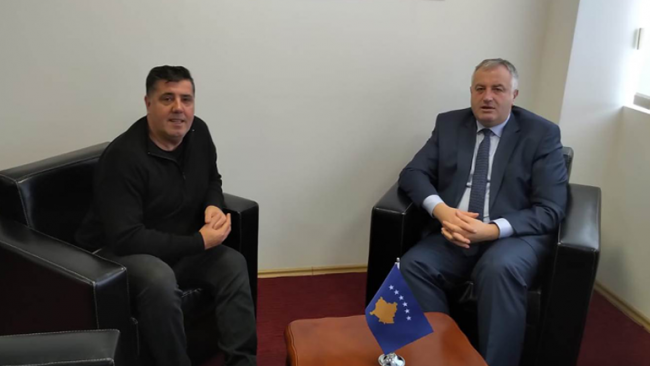 Haziri takon ministrin Berisha për kampusin universitar