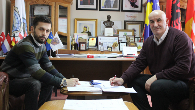 Kryetari Haliti nënshkruan memorandum bashkëpunimi me organizatën “Let’s Do It Kosova”