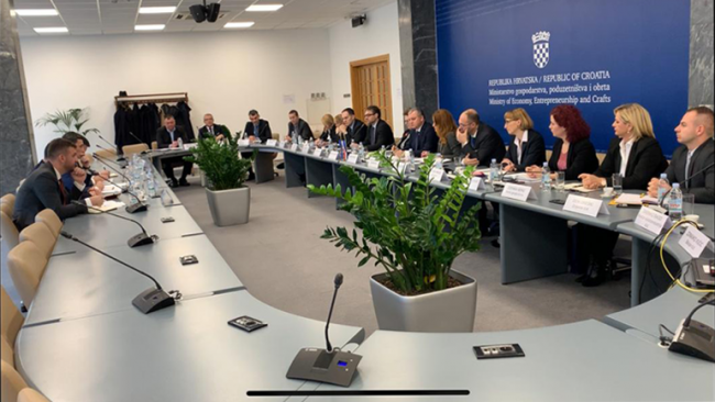 Ministri Shala i fton kompanitë kroate të investojnë në Kosovë!