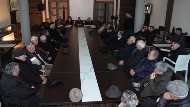 Vetëvendosje me tryezë për arsimin në komunën e Gjilanit gjatë vitit 2018