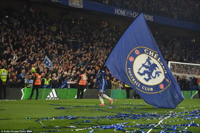 FIFA merr vendim: Chelsea nuk mund të transferojë lojtarë në dy afatet e ardhshme