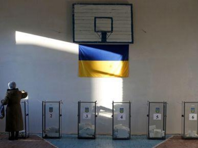 44 kandidatë për zgjedhjen e presidentit në Ukrainë