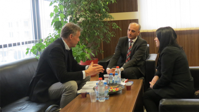 Shefi i Njësisë së Monitorimit të Rasteve nga EULEX vizitoi Prokurorinë e Gjilanit