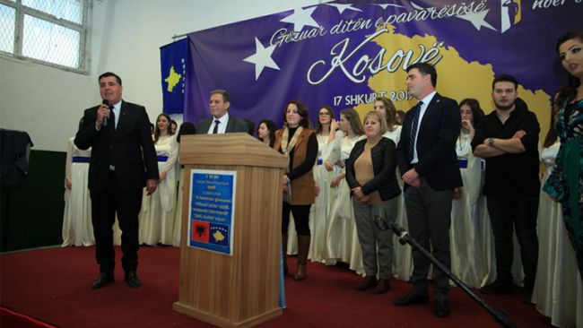 Gjilani bënë bashkë gjimnazin e Lezhës dhe Gostivarit, Lutfi Haziri thotë se ky është bashkim kombëtar