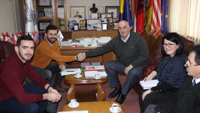 20 shkolla të komunës së Vitisë përfituese të projektit ambiental të “Let’s do it Kosova”