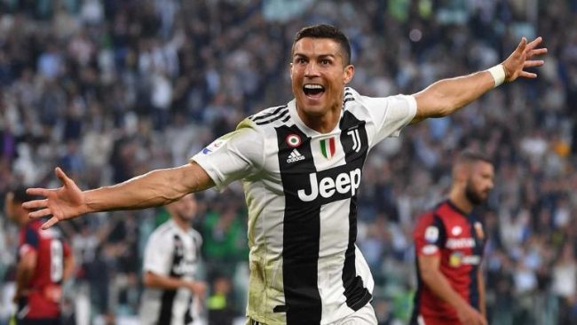Ronaldo thyen rekord, 200 milionë ndjekës në Instagram