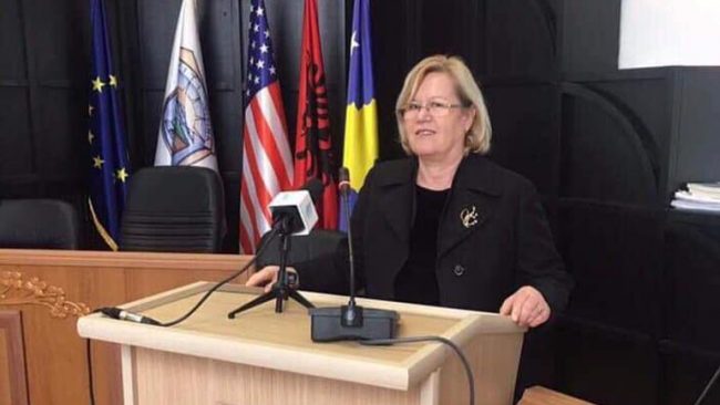 Dr. Xhilsime Qamili u zgjodh kryetare e Këshillit të Qytetit të Vitisë