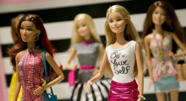 60 vjet nga krijimi i kukullës barbie, femra në profesione të shumta
