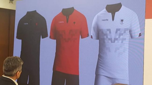 Kombëtarja e Shqipërisë prezanton fanellat për “Euro 2020”