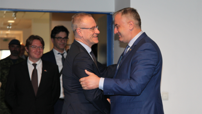 Ministri i Mbrojtjes priti në takim kryesuesin e Asamblesë Parlamentare kanadeze të NATO-s