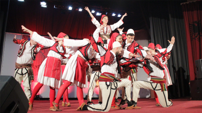 Ansambli “Hasan Prishtina” nga Vushtrria fituese e Festivalit “Flakadani i Karadakut 2019”
