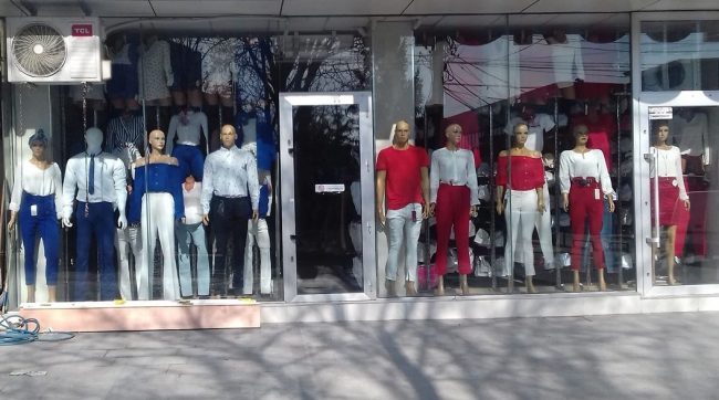 Gjilani gati për derbin, nis zbukurimi kaltër-kuq-bardhë