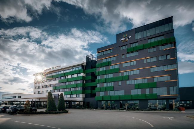 Anglia bllokon hotelin në Kosovë, nuk do asnjë mysafirë për dy ditë