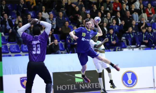 Kosova U21 në hendboll po shkruan historinë, sonte sfida tjetër