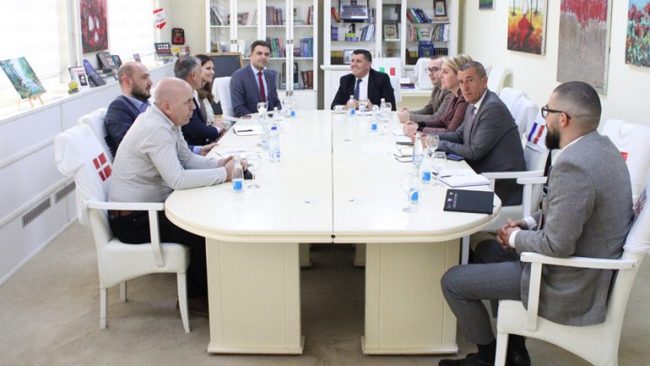 Haziri dhe drejtori i KEDS Alper Erbas, konfirmojnë bashkëpunim në efiçiencë të energjisë