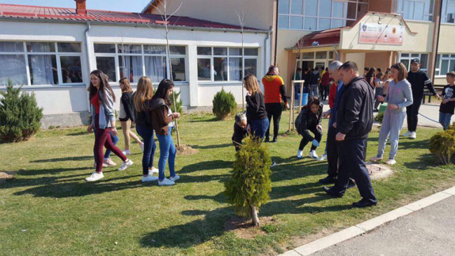 Smira në aksion për pastrimin e ambientit