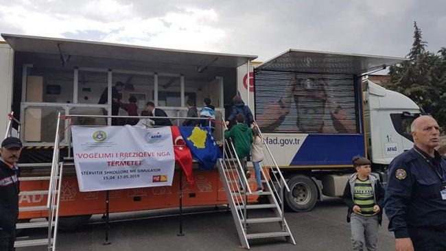 AME ka filluar stërvitjen shkollore, zvogëlimi i rreziqeve nga tërmetet
