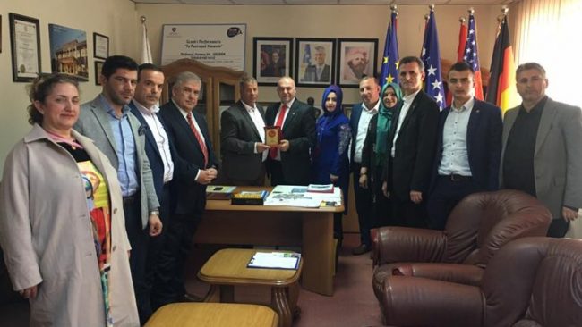 Zëvendëskryetari i Vitisë takoi përfaqësuesit e shoqatës “Kosova dhe Shkupi” nga Bursa e Turqisë