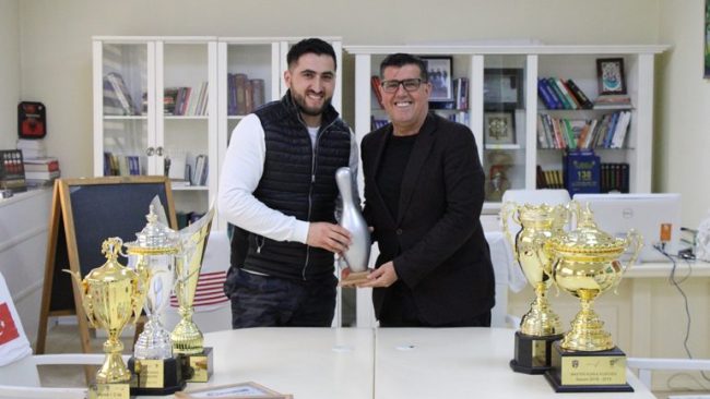 Lutfi Haziri uron fituesin e të gjithë titujve në Bowling, Nysret Hazirin