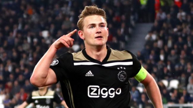 De Ligt fiton “Këpucën e Artë” në Holandë, më i riu në histori