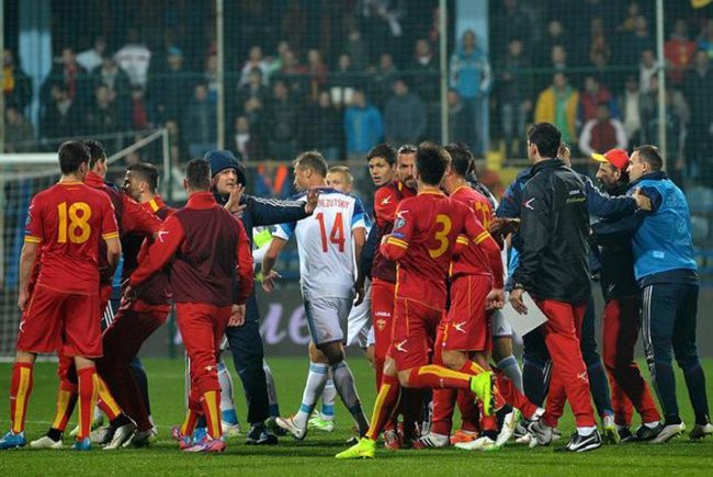 Kjo është lista e Malit të Zi kundër Kosovës, një shqiptar pjesë e ekipit