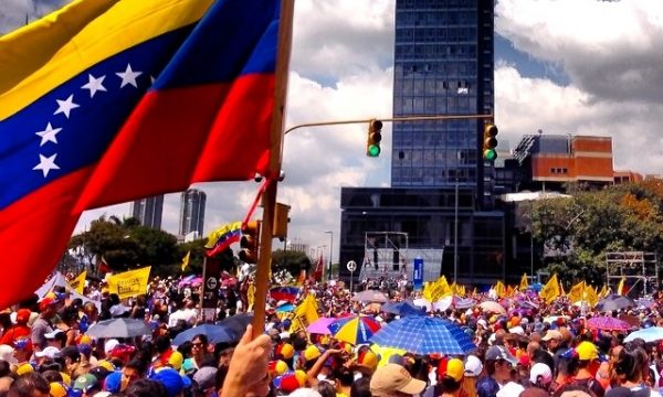 Norvegjia ndërmjetësuese për të adhmen e Venezuelës