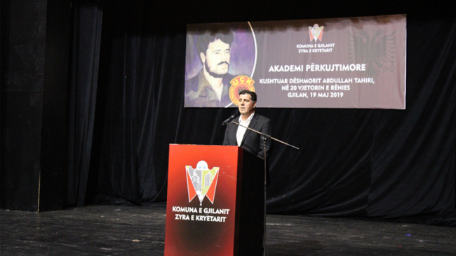 Haziri: Abdullah Tahirin po e kthejmë në bronz për ta vendosur simbolikisht aty ku iu ndalua veprimtaria e tij
