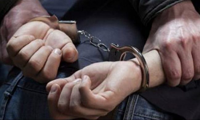 Arrestohet nga policia, deshi dhunshëm të futej në zyrën e kryetarit