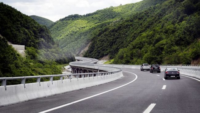 Punime rrugore në Autostradën “Arbën Xhaferi” ndërmjet nyjës në pjesën Doganaj-Hani i Elezit