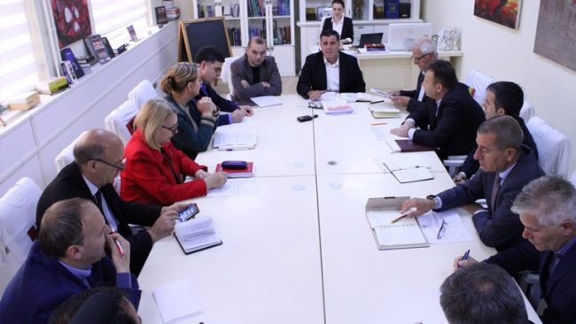 Haziri: Nënshkrimi i marrëveshjes milionëshe për impiantin, trajtimin e ujërave të zeza, lajm i madh për Gjilanin