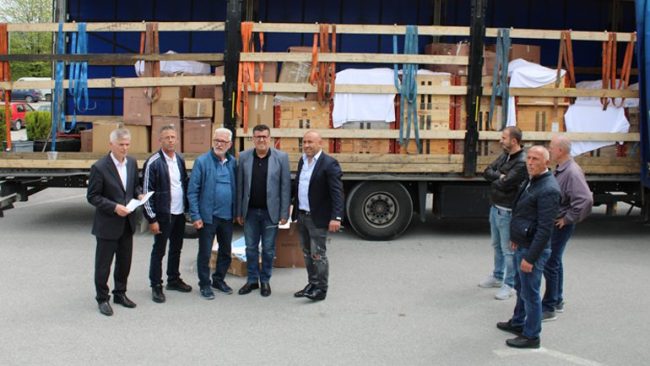 Besnik Benz ofron donacion pajisje sanitare për mjekësinë gjilanase