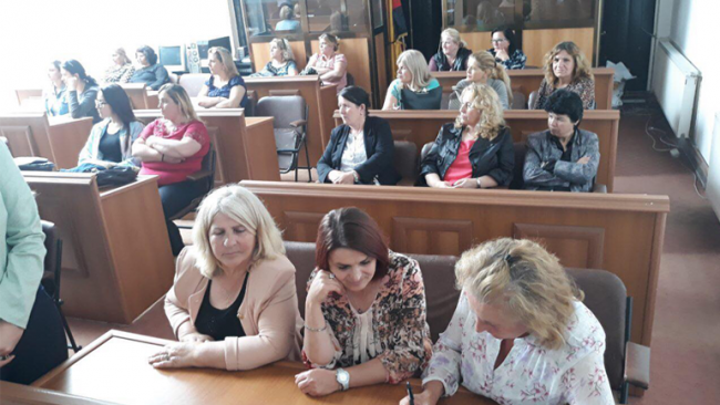 Sesion informues me synim të përmirësimit të mirëqenies së gruas me mundësi punësimi