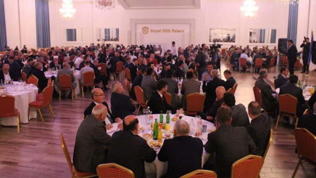 Haziri: Thirrja për solidaritet, barazi dhe për sofër plot e ngrohtësi në familjet tona, duhet të na përçojë për gjithë jetën