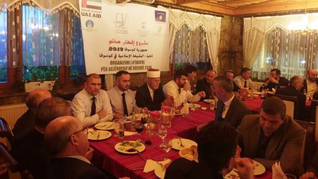 Myftiu Tërnava shtron iftar për imamët e regjionit të Anamoravës