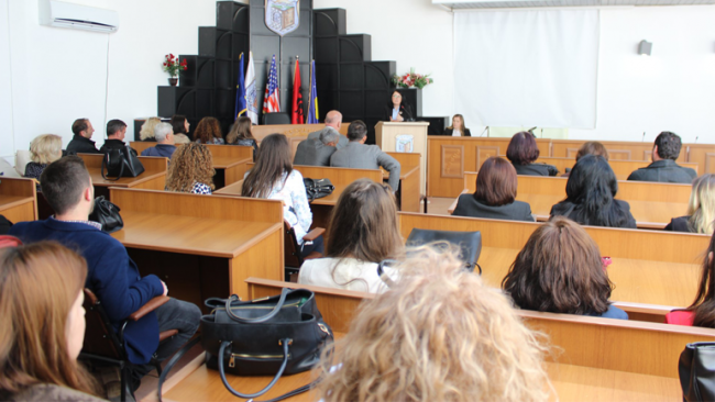 Mësimdhënësit vitias certifikohen në fushën e matematikës dhe të vlerësimit sumativ