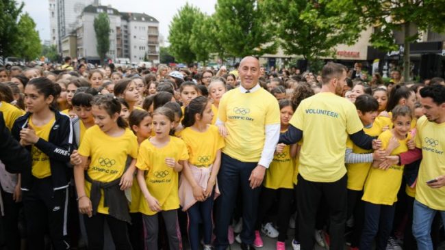 Haradinaj mori pjesë në mini – maratonën në kuadër të Olimpiadës së Fëmijëve