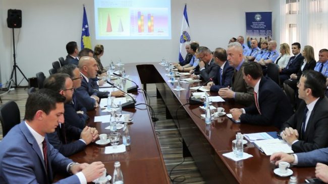 Në Policinë e Kosovës qëndroi për një vizitë zyrtare kryeministri i Republikës së Kosovës