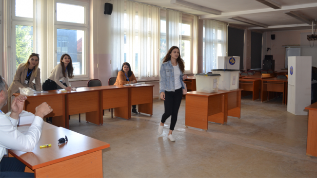 Në Universitetin “Kadri Zeka” janë duke u mbajtur zgjedhjet studentore
