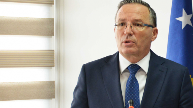 Ministri Hamza merr vendim për të ndihmuar me 20 mijë euro dy familjet Abazi në Livoç të Gjilanit