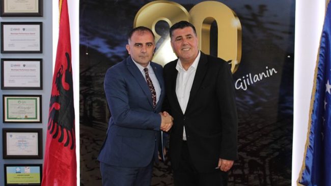 Haziri e Hajrullahu diskutojnë për projektet zhvillimore të Gjilanit