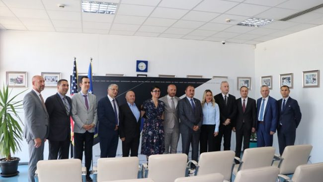 Agjencia e Kosovës për Forenzikë pranoi certifikatën e Ri-akreditimit të Laboratorëve