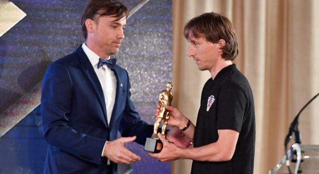 Modric merr çmimin e më të mirit në Kroaci, zbulon të ardhmen