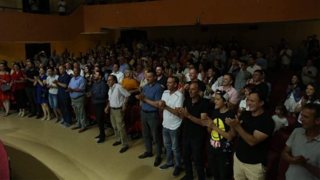 Në kuadër të ditës së skenës teatrore në Viti u shfaqën tri komedi