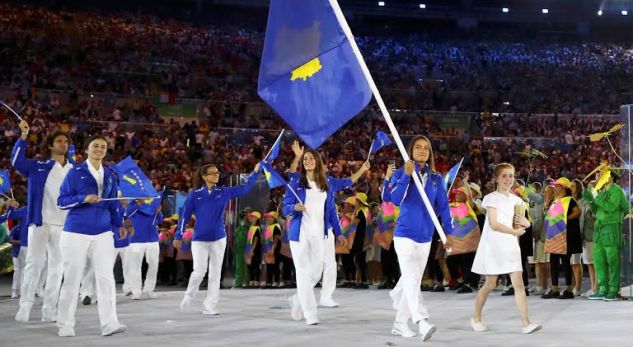 Akil Gjakova bart flamurin e Kosovës në “Lojërat Evropiane”