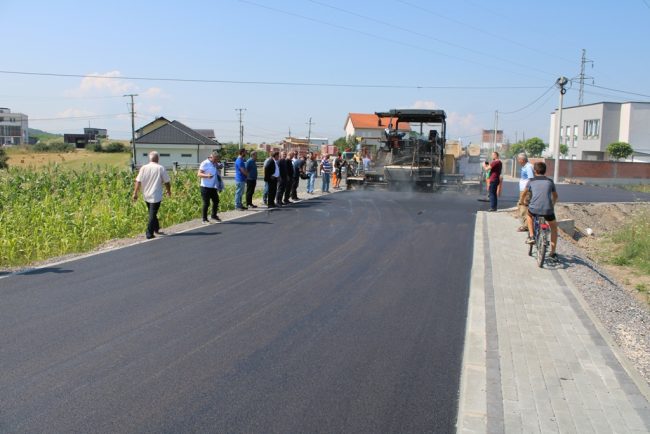 Haziri: Përlepnicën po e bëjmë fshat model me investimet në infrastruturë