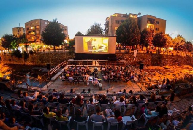 Fillon edicioni i 18-të i festivalit të filmit “DokuFest”