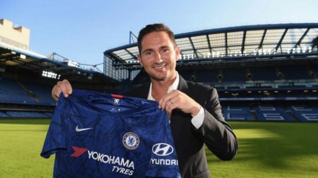 Ish-futbollisti me më së shumti paraqitje, zyrtarisht trajner i Chelsea-s