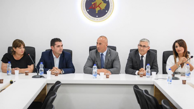 Bajram Hasani i bashkohet AAK-së