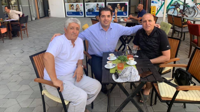 Kafja e mëngjesit i bashkon të dorëhequrit nga Nisma