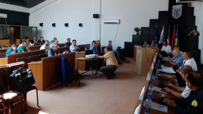 EVSB e komunave Viti, Gjilan e Kamenicë mbajtën tryezë për dëmet nga zjarret